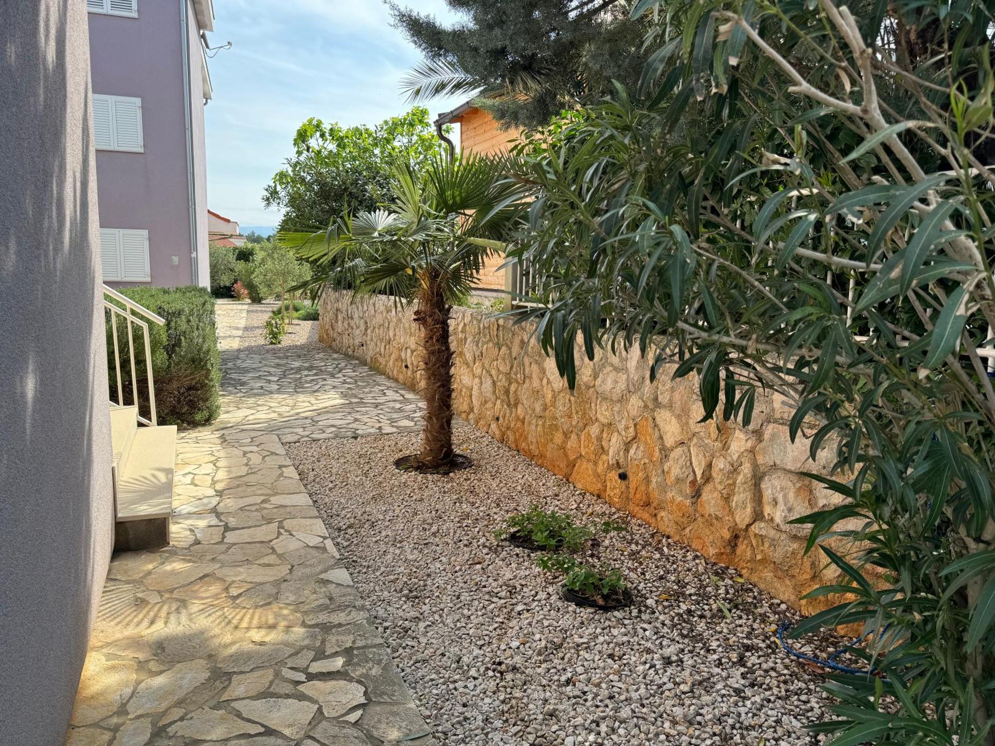 Apartmani Marija Klimno A Exterior photo